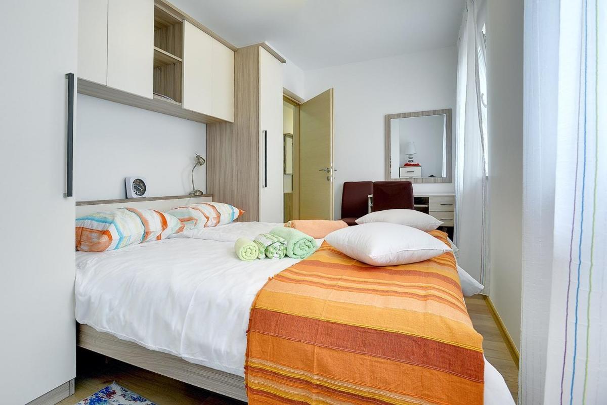 Apartments Elviana Pula Ngoại thất bức ảnh