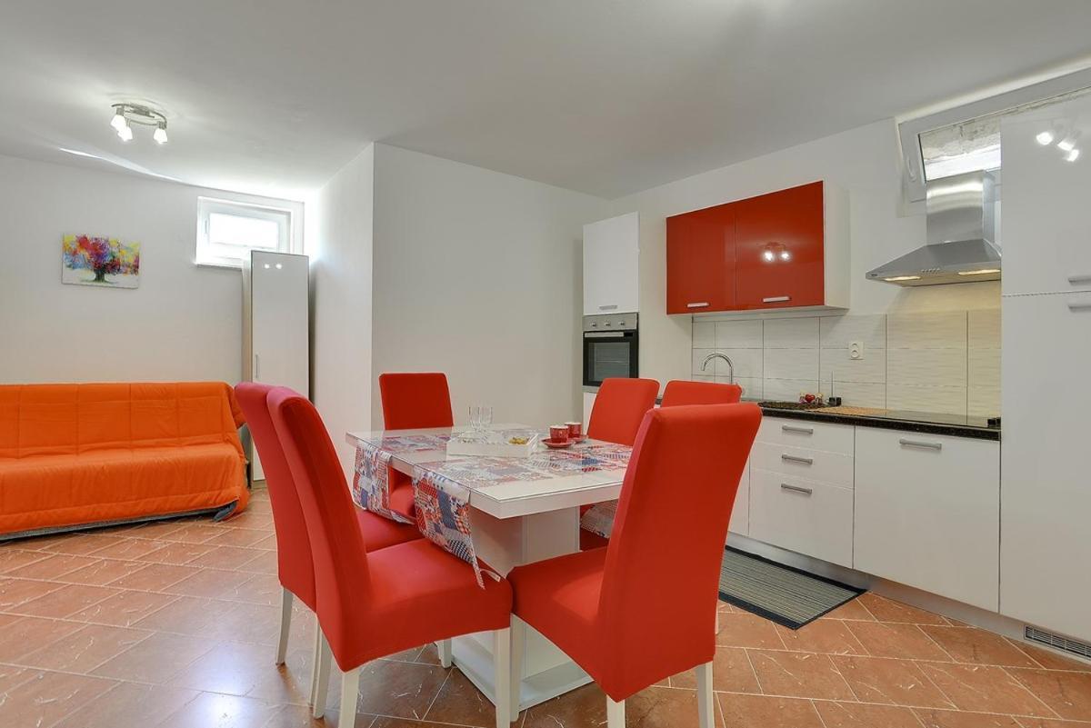 Apartments Elviana Pula Ngoại thất bức ảnh