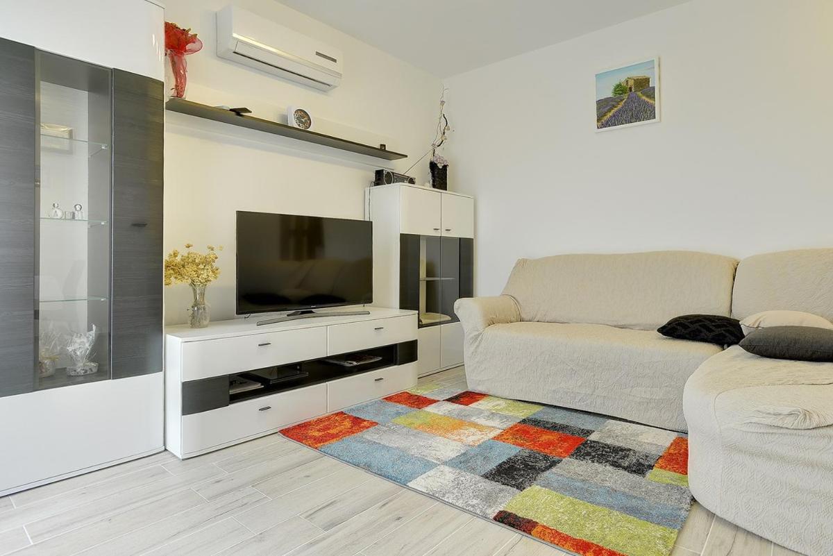 Apartments Elviana Pula Ngoại thất bức ảnh
